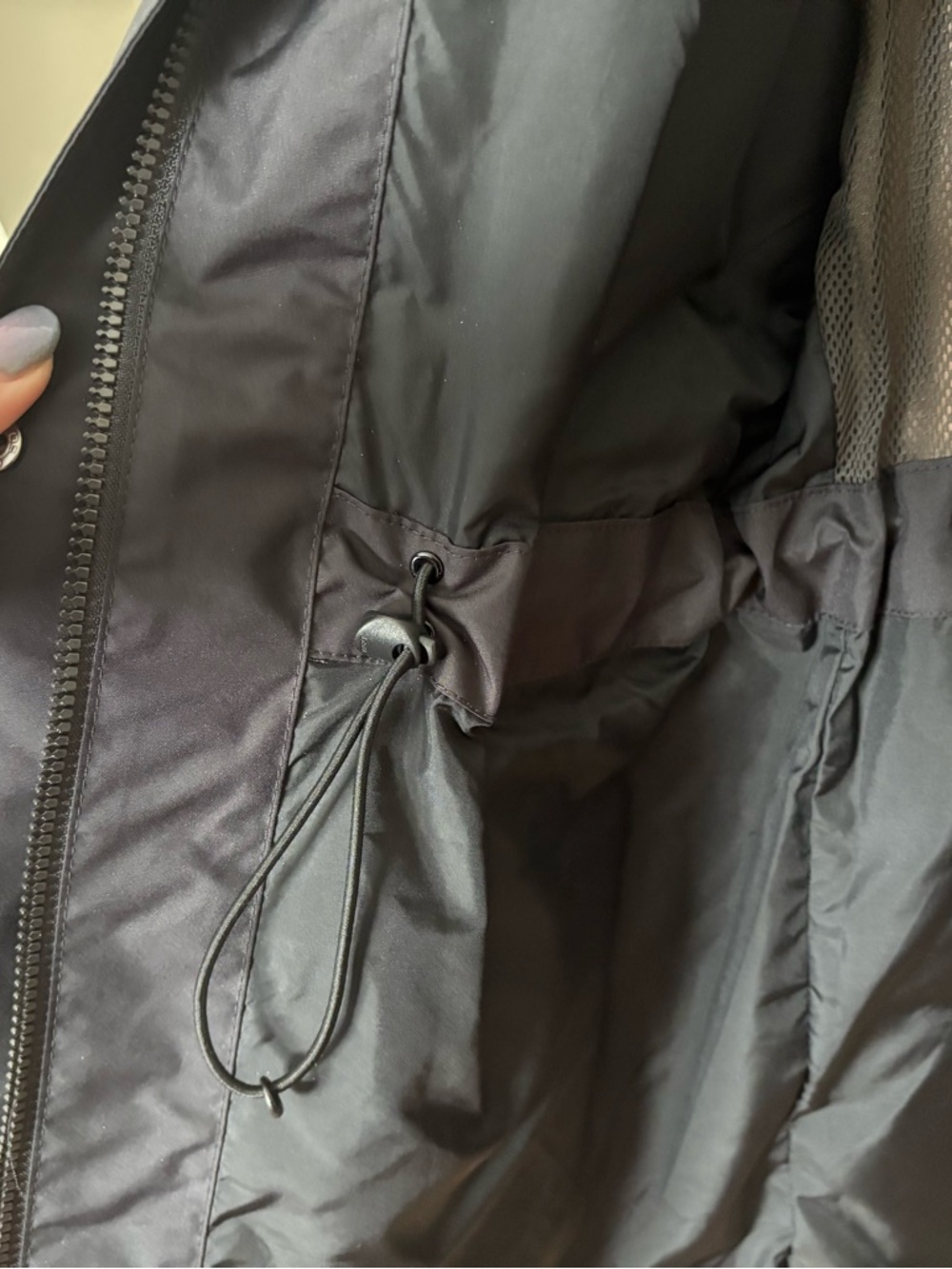 Helly Hansen Black Hooded rain coat - Picture 5 of 6
